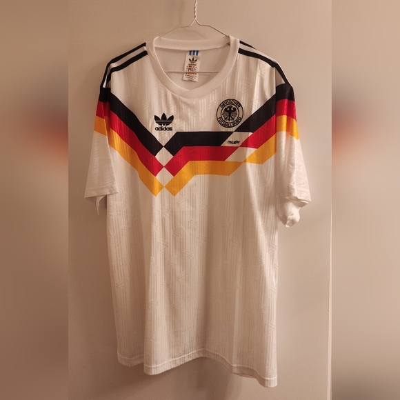 Adidas Men's White Graphic Shirt - Picture 1 of 4